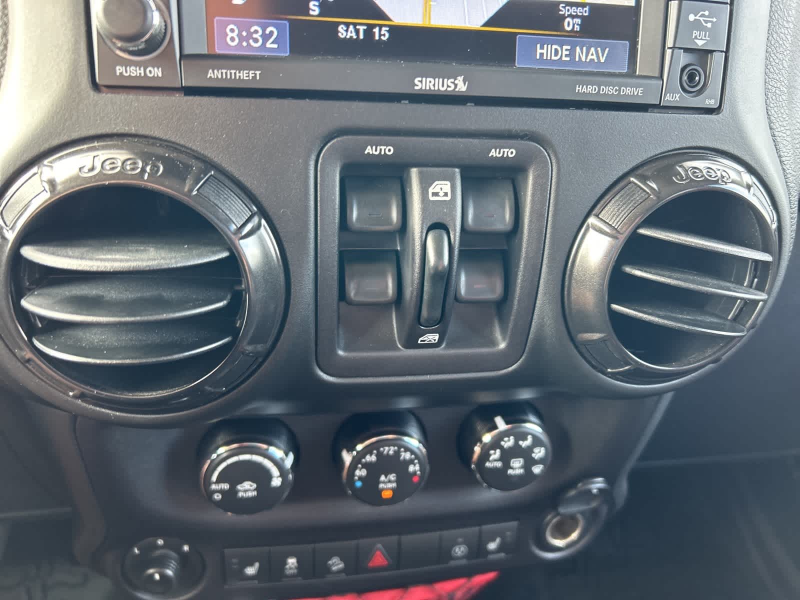 Thumbnail: 2017 Jeep Wrangler - 41