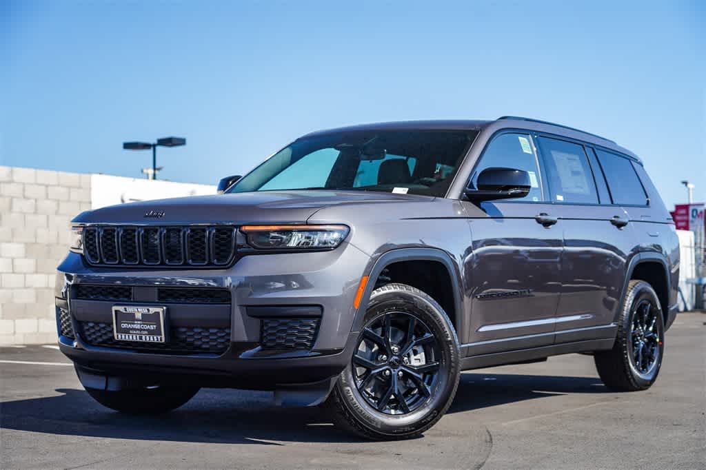 2025 Jeep Grand Cherokee L Laredo -
                  Costa Mesa, CA