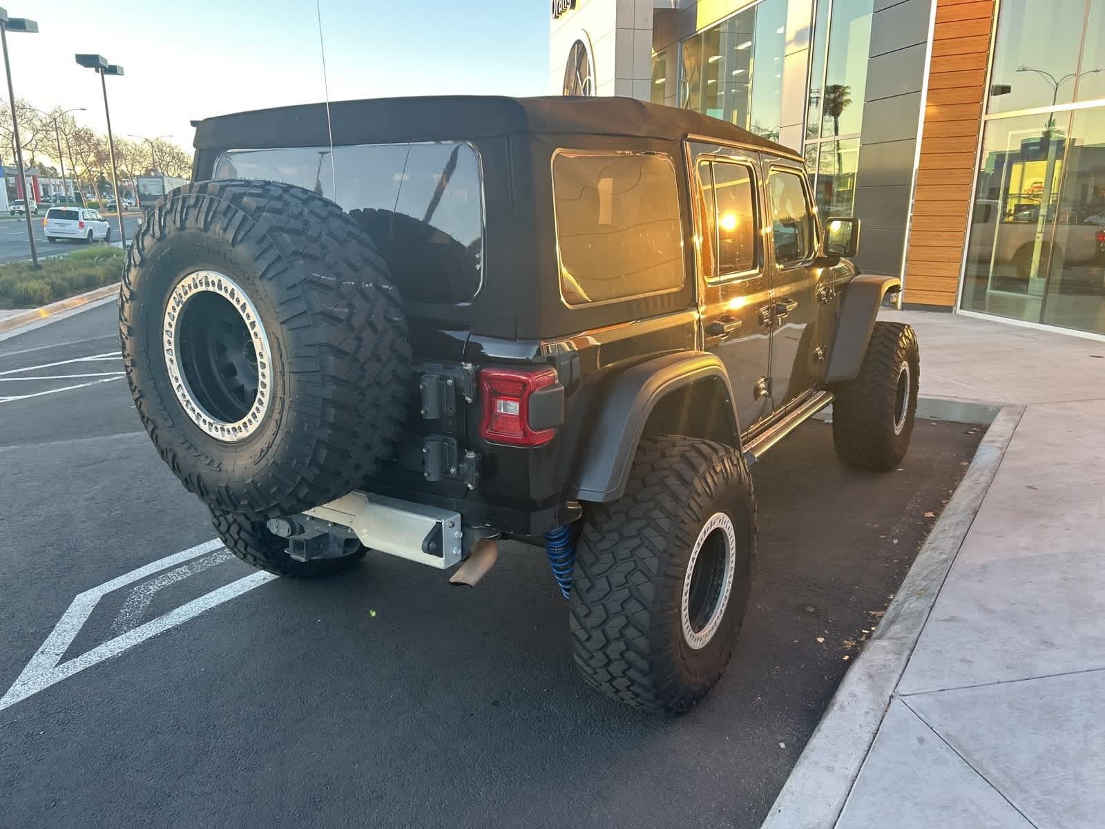 Thumbnail: 2021 Jeep Wrangler - 8