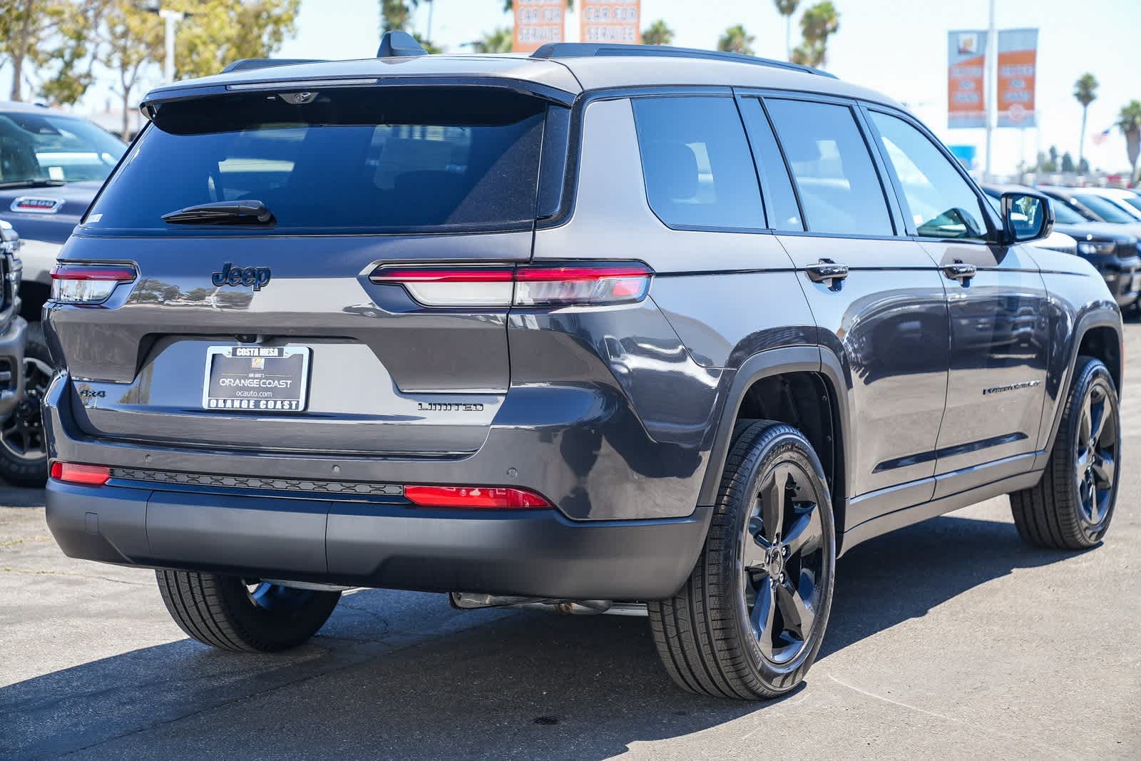 Thumbnail: 2025 Jeep Grand Cherokee L - 4