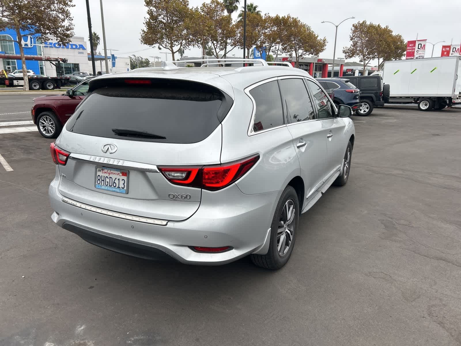 Thumbnail: 2019 INFINITI QX60 - 6