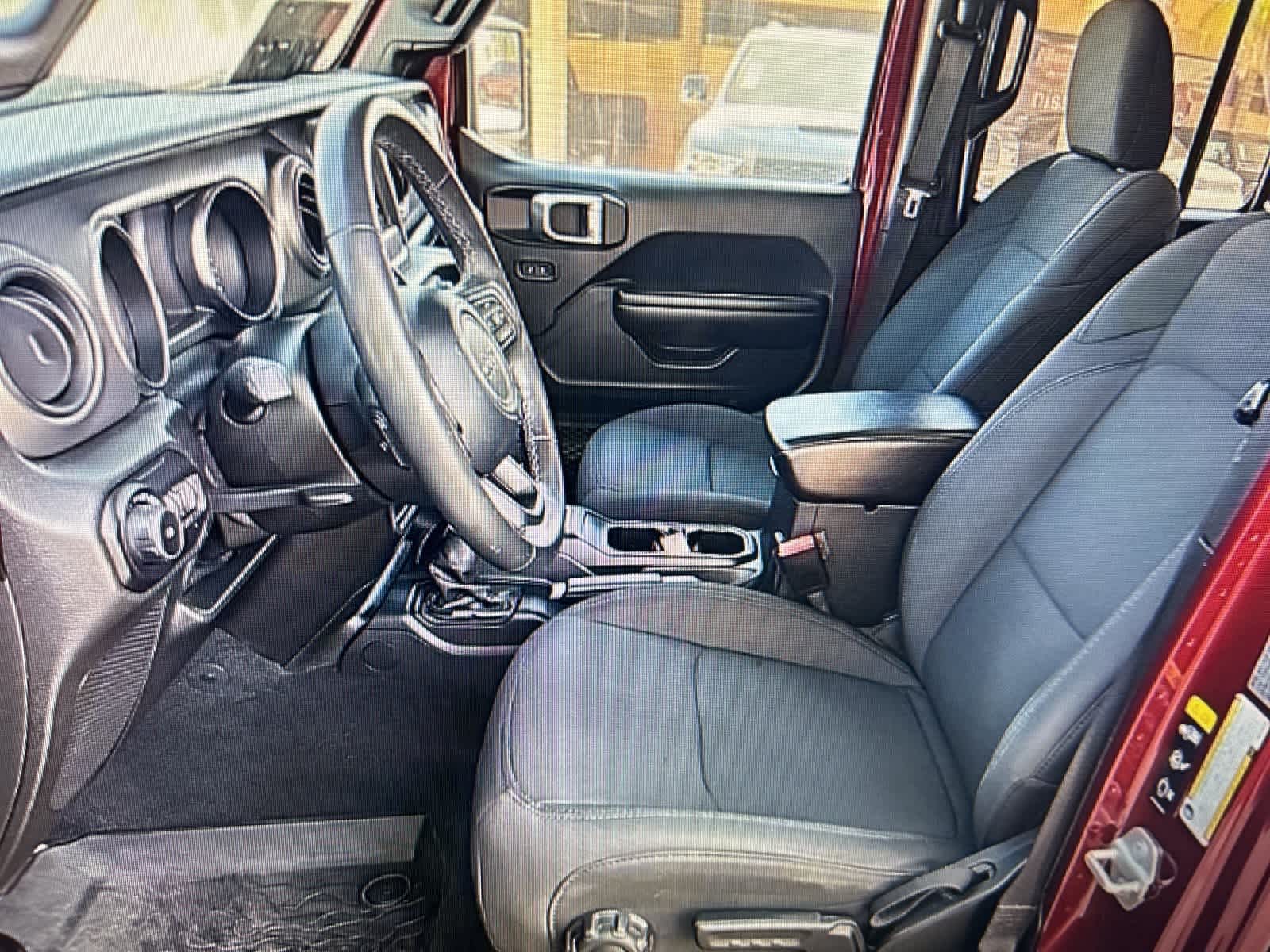 Thumbnail: 2021 Jeep Wrangler - 8