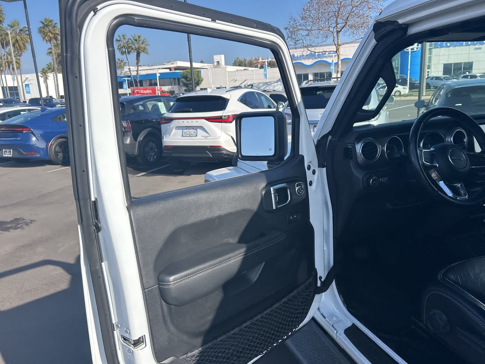 Thumbnail: 2022 Jeep Wrangler - 29