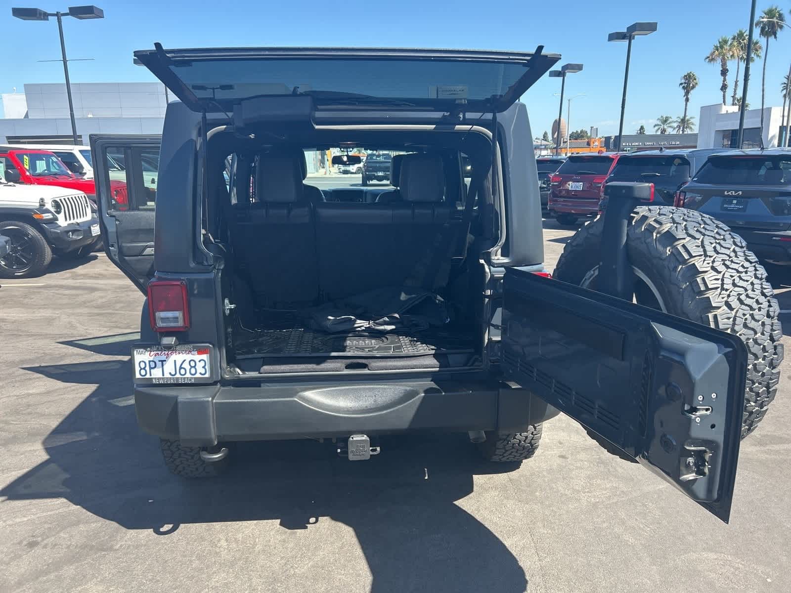 Thumbnail: 2017 Jeep Wrangler - 26