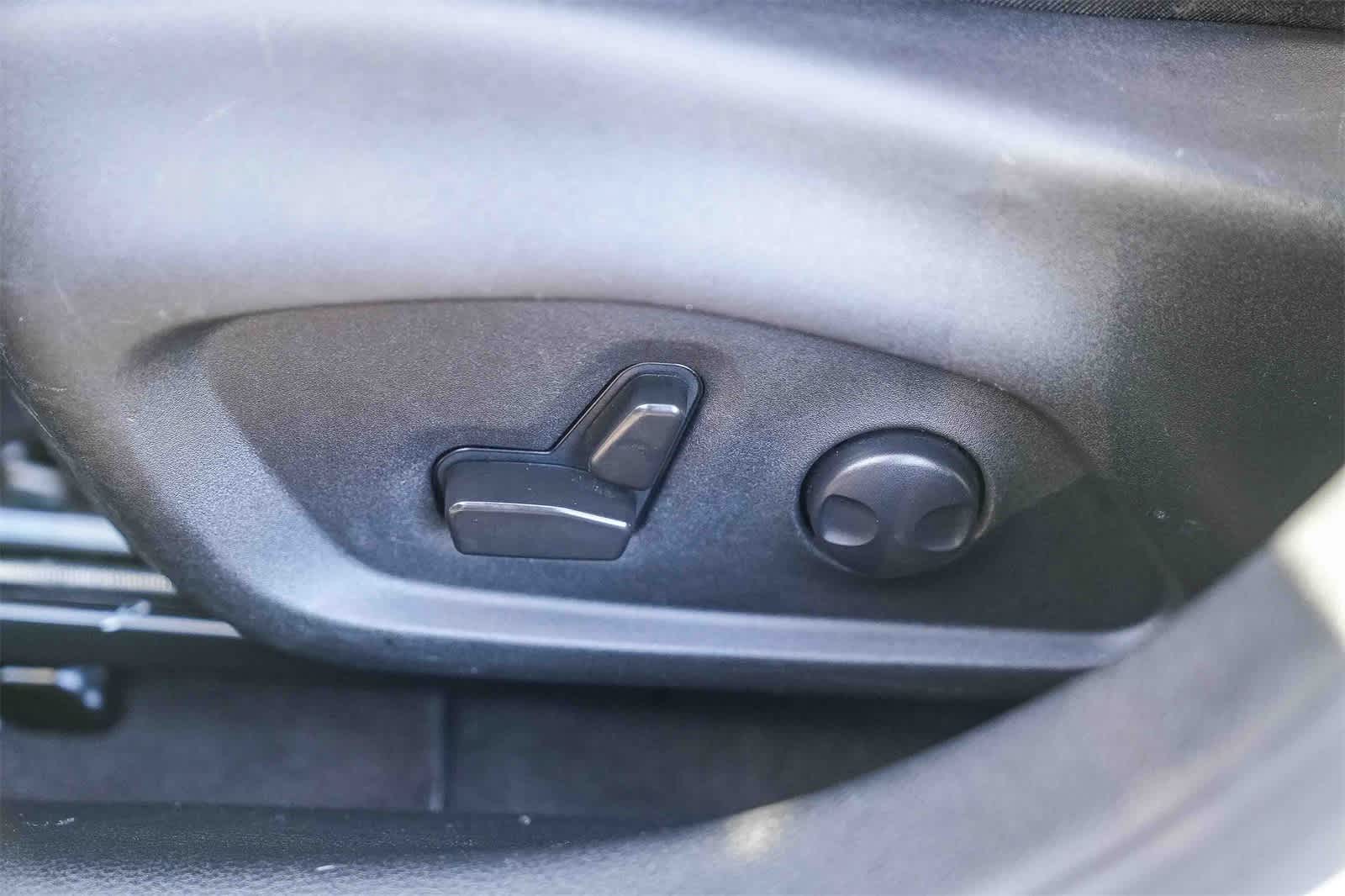 Thumbnail: 2022 Jeep Compass - 19