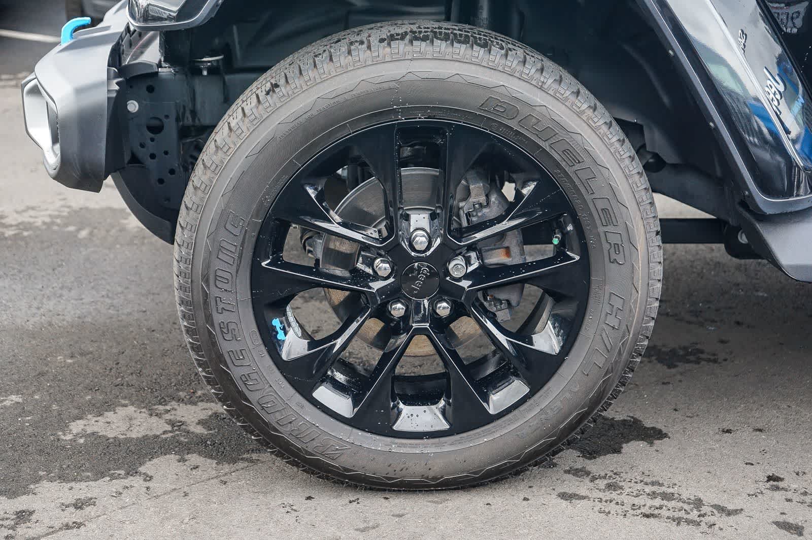 Thumbnail: 2023 Jeep Wrangler - 9