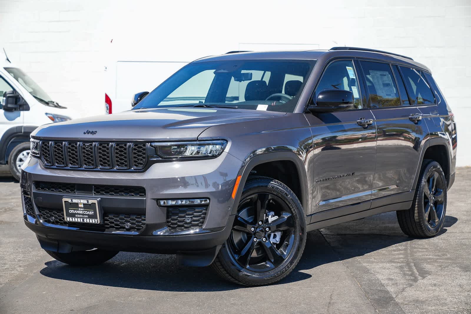 Thumbnail: 2025 Jeep Grand Cherokee L - 1