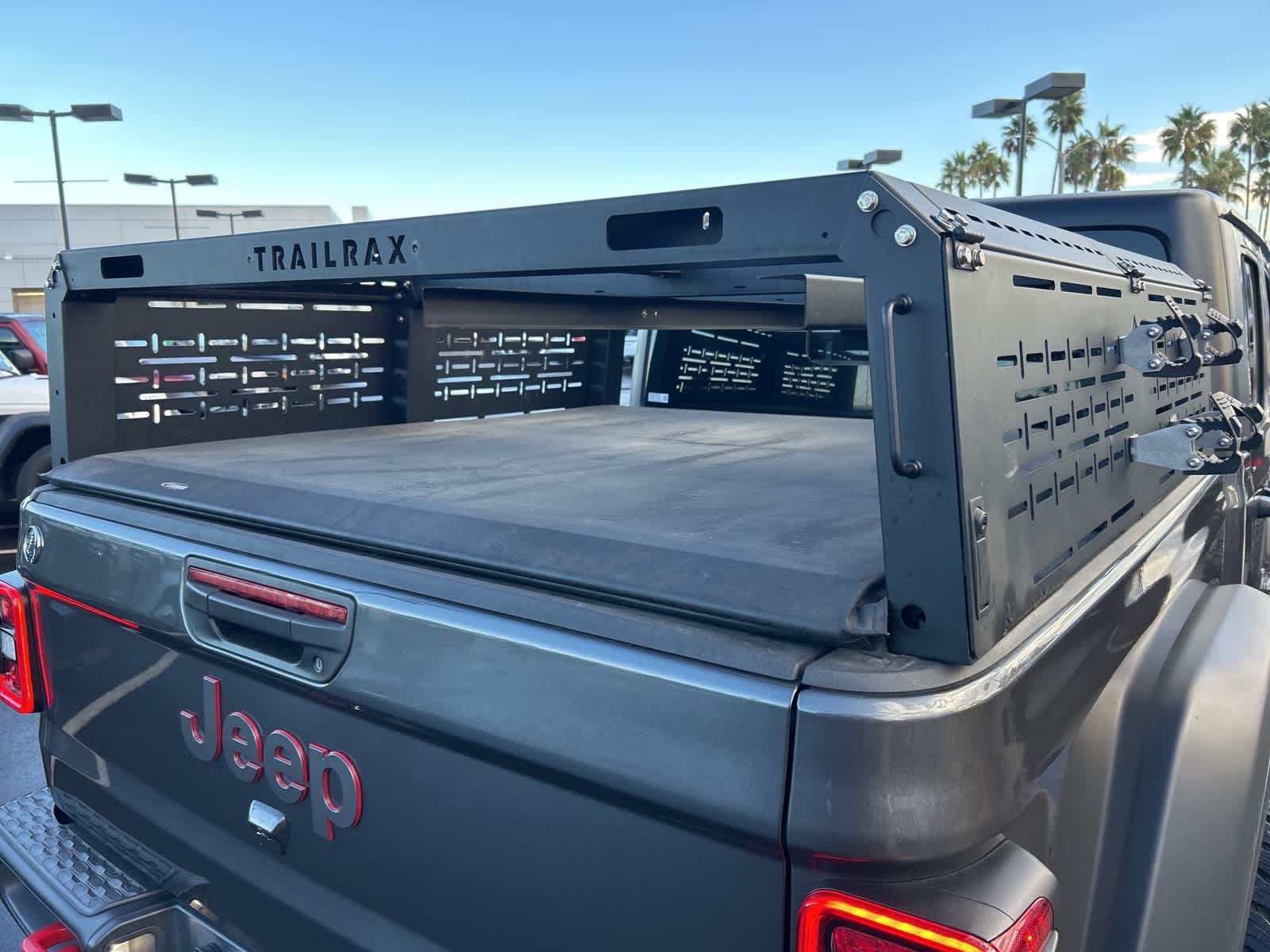 Thumbnail: 2022 Jeep Gladiator - 27