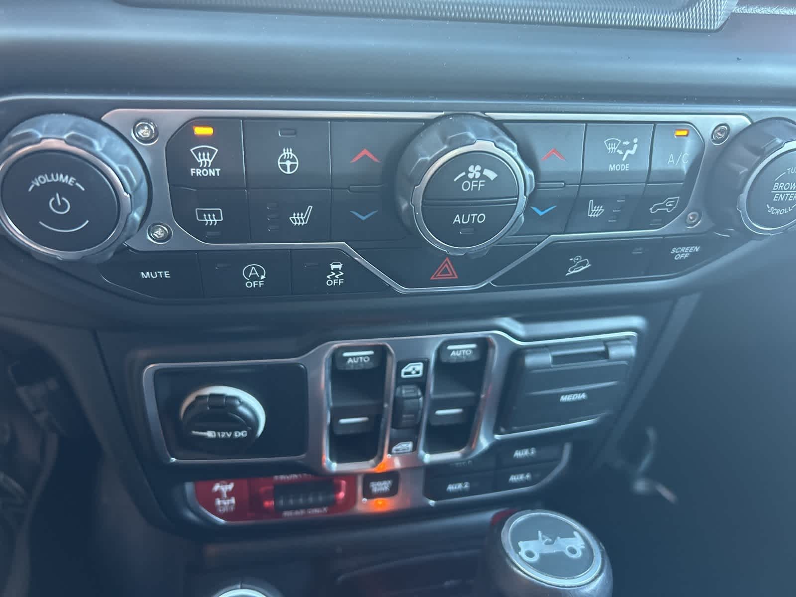 Thumbnail: 2019 Jeep Wrangler - 49