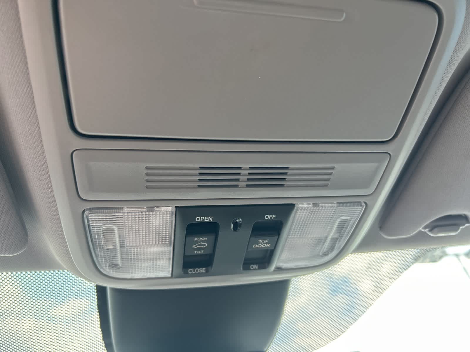 Thumbnail: 2021 Honda Odyssey - 46