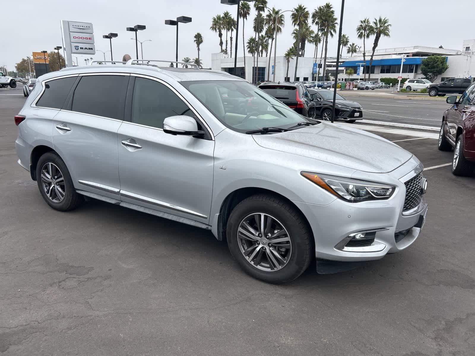 Thumbnail: 2019 INFINITI QX60 - 8