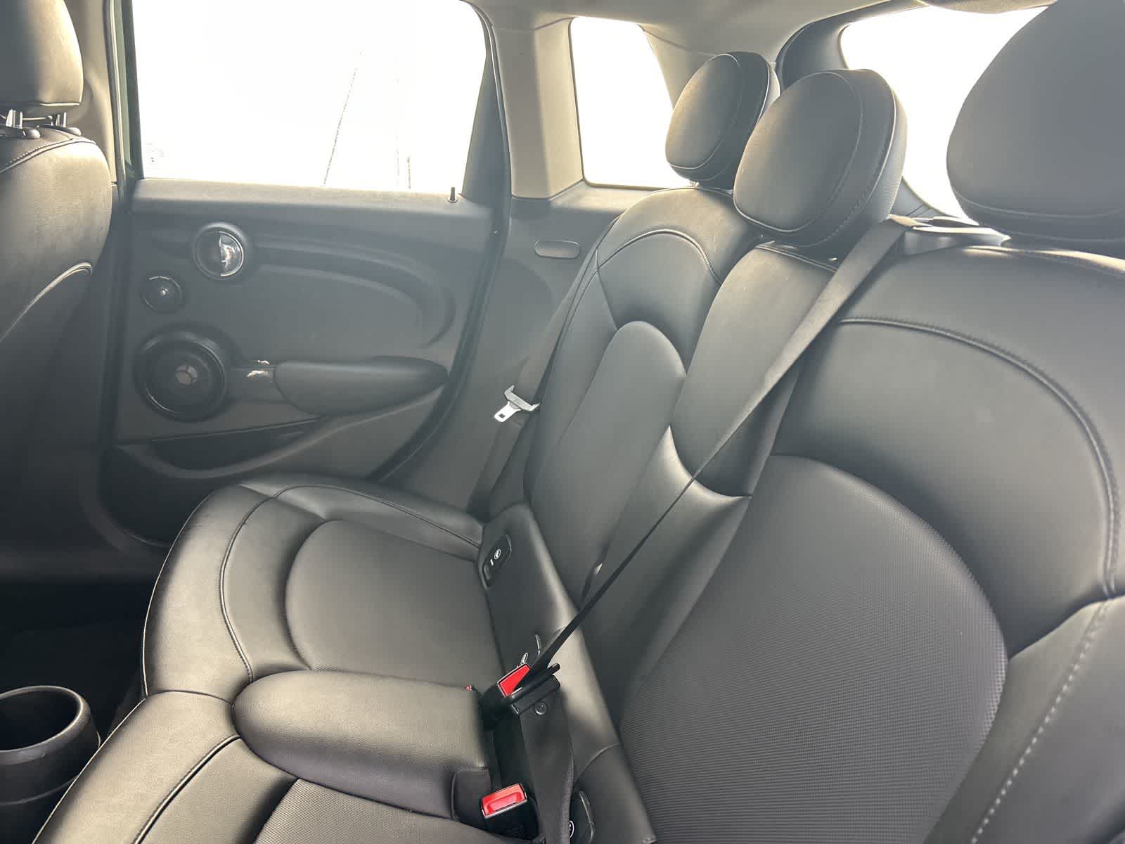 Thumbnail: 2017 MINI Cooper Hardtop - 23