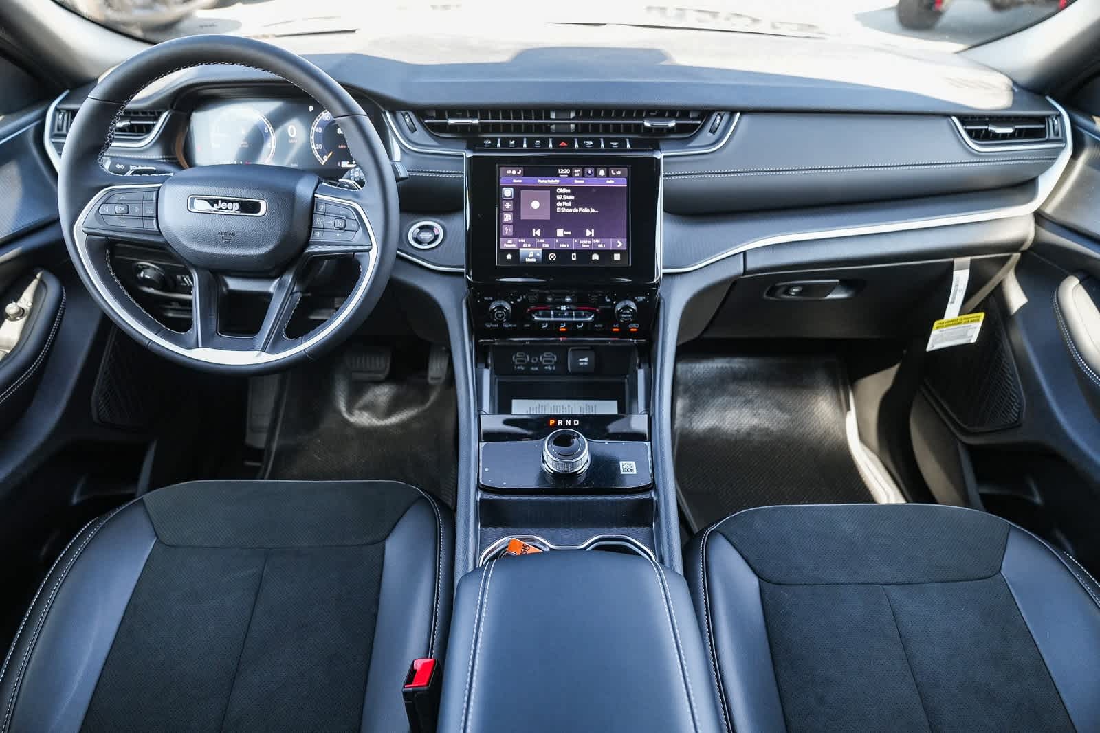 Thumbnail: 2025 Jeep Grand Cherokee L - 13