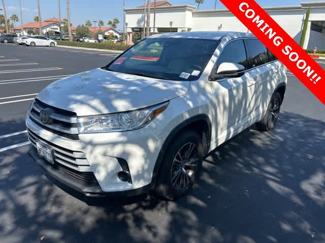 2018 Toyota Highlander LE -
                Costa Mesa, CA