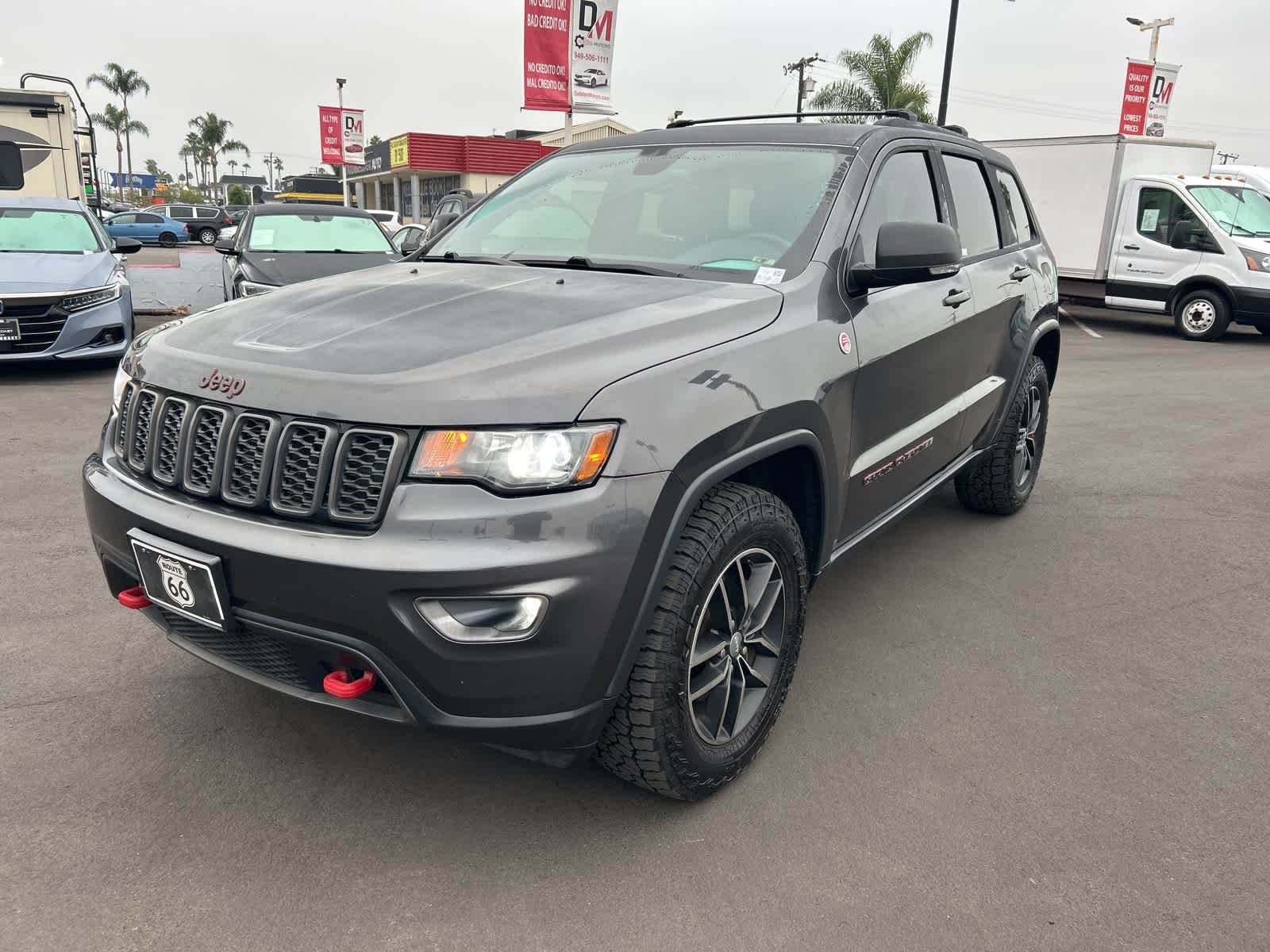 Thumbnail: 2017 Jeep Grand Cherokee - 1