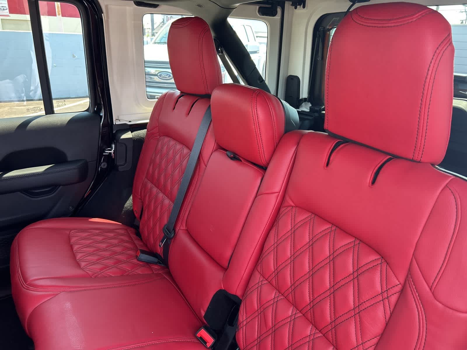 Thumbnail: 2022 Jeep Wrangler - 26
