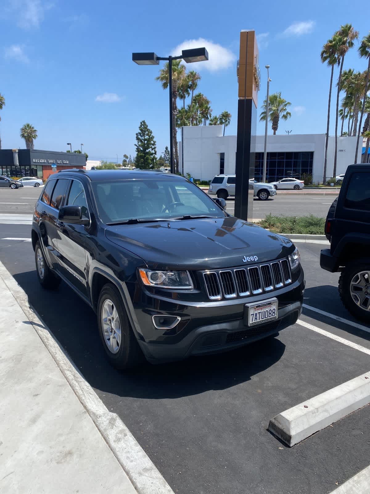 Thumbnail: 2014 Jeep Grand Cherokee - 2
