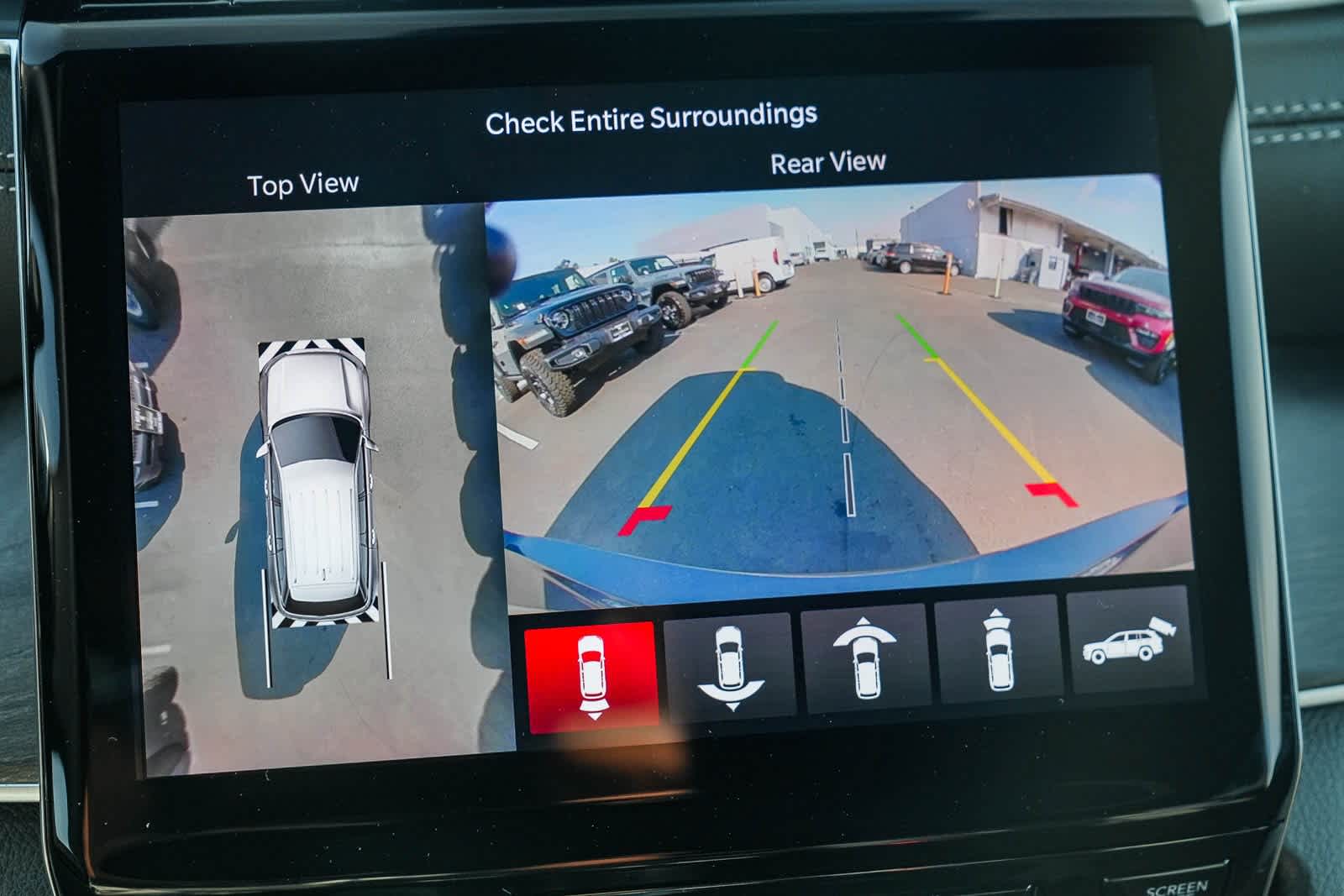 Thumbnail: 2025 Jeep Grand Cherokee L - 21