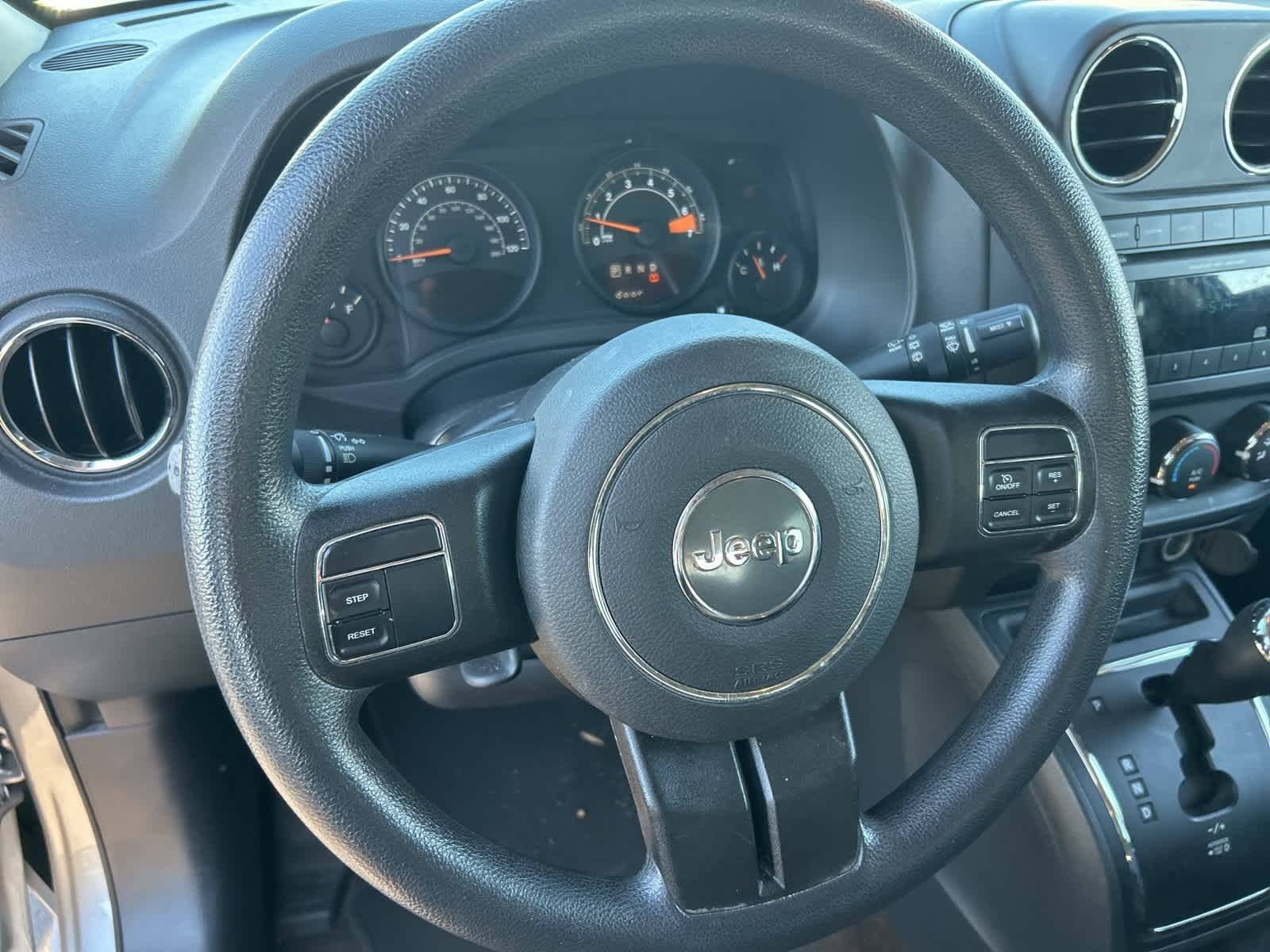 Thumbnail: 2015 Jeep Patriot - 19