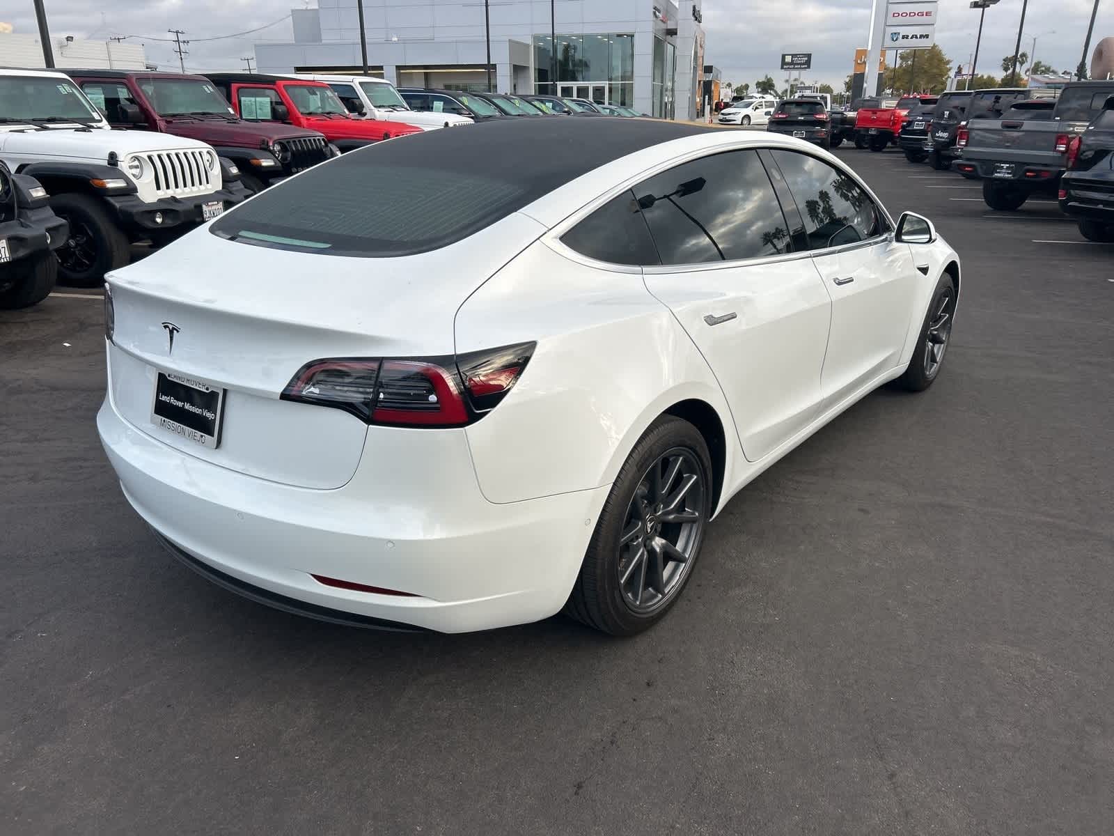 Thumbnail: 2019 Tesla Model 3 - 6