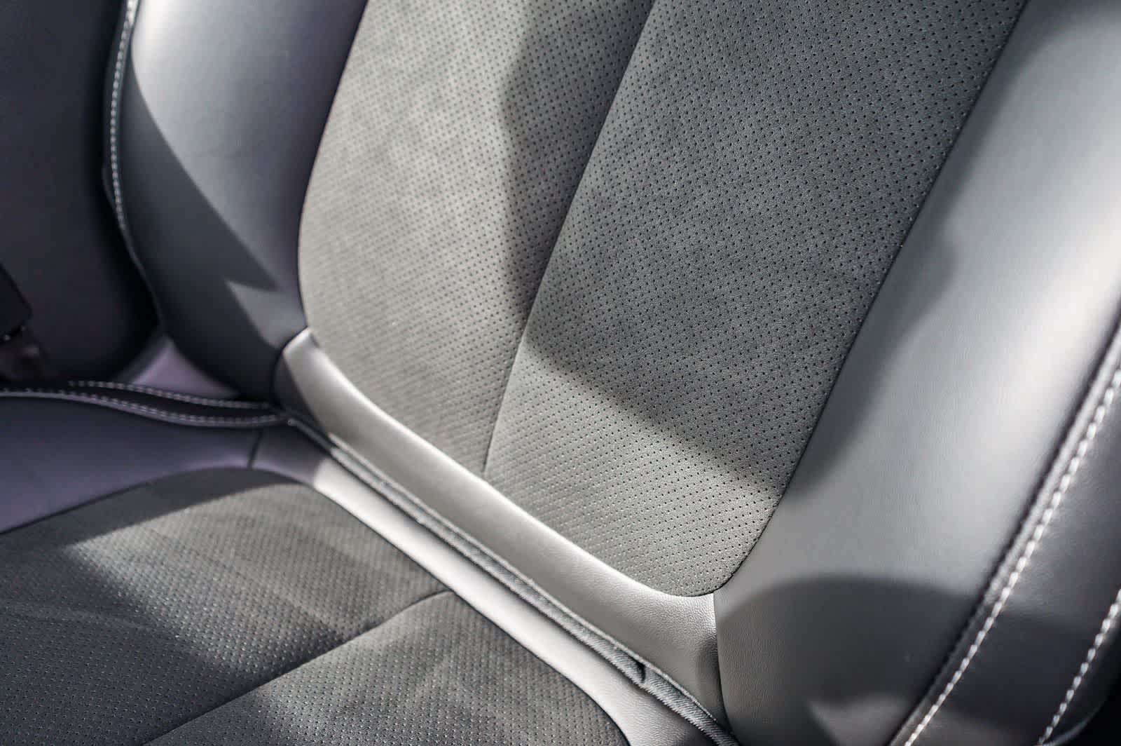 Thumbnail: 2026 Jeep Grand Cherokee - 25