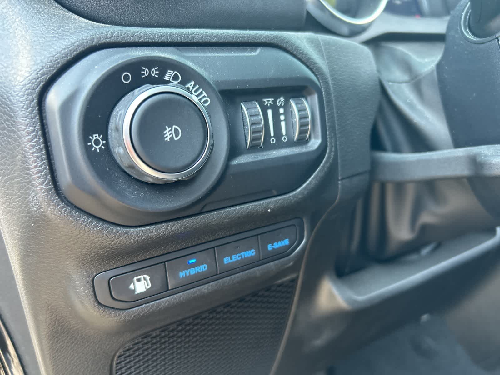 Thumbnail: 2022 Jeep Wrangler - 39
