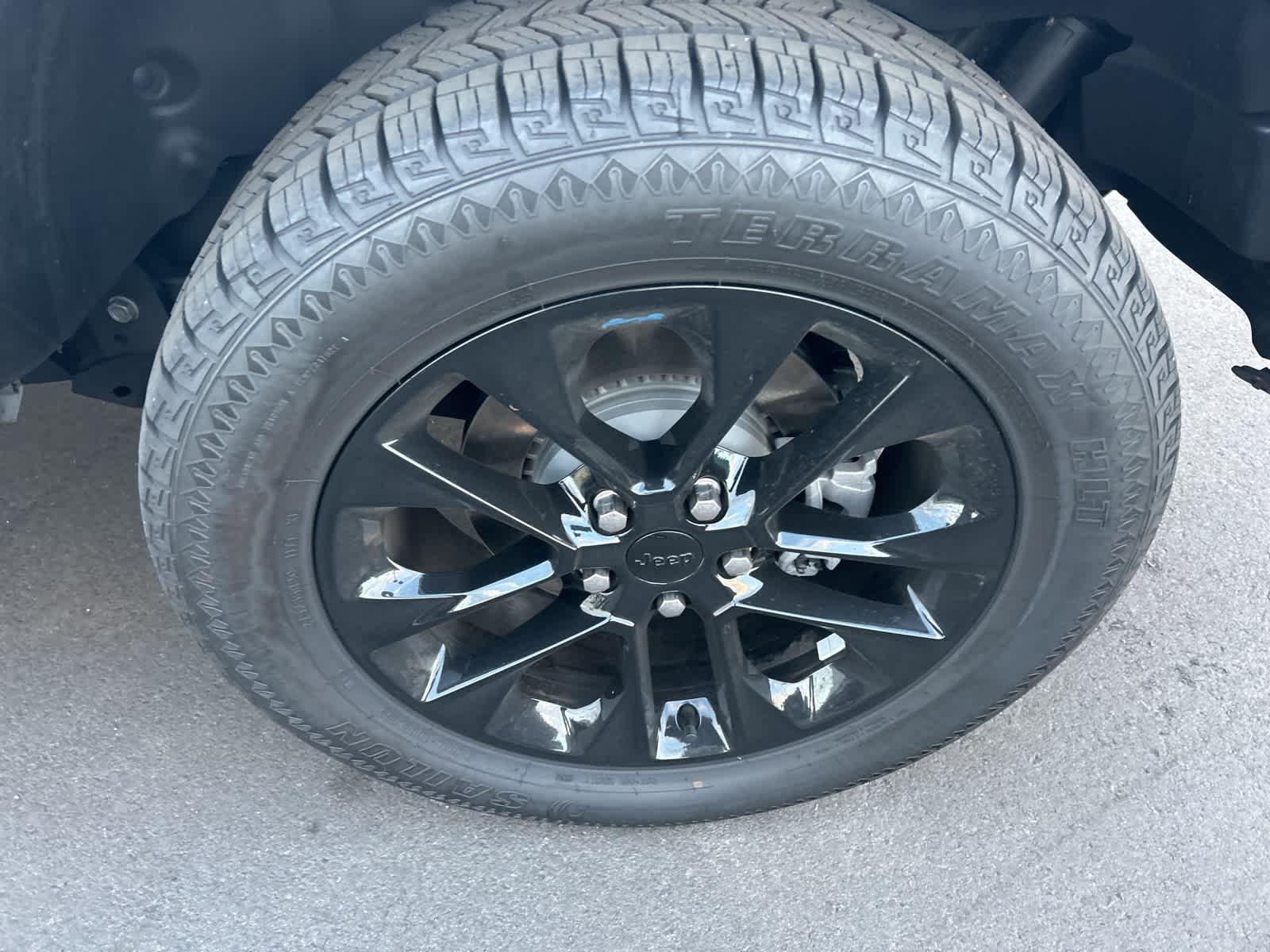 Thumbnail: 2022 Jeep Wrangler - 18