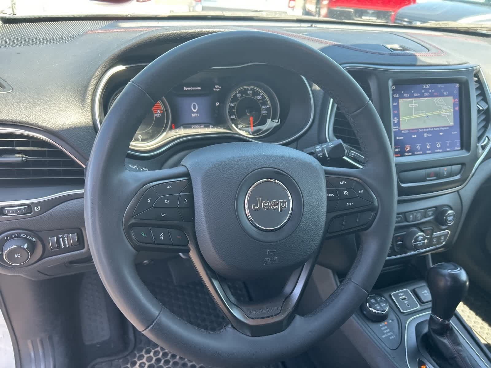 Thumbnail: 2022 Jeep Cherokee - 28