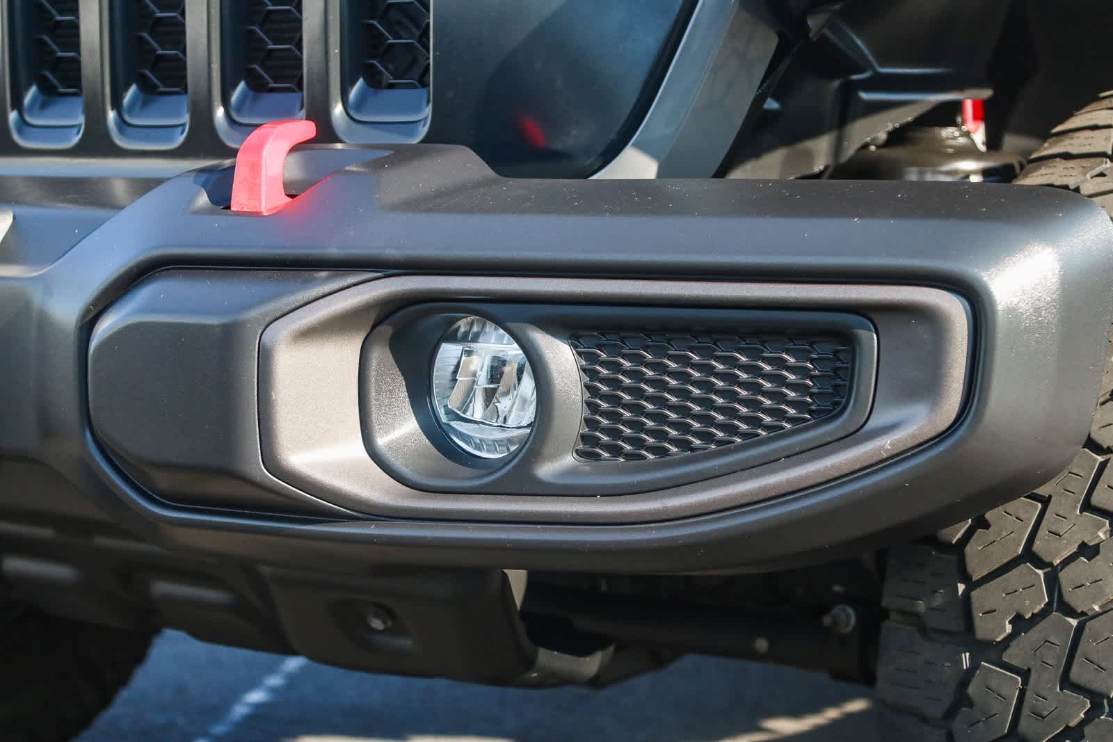 Thumbnail: 2021 Jeep Gladiator - 5