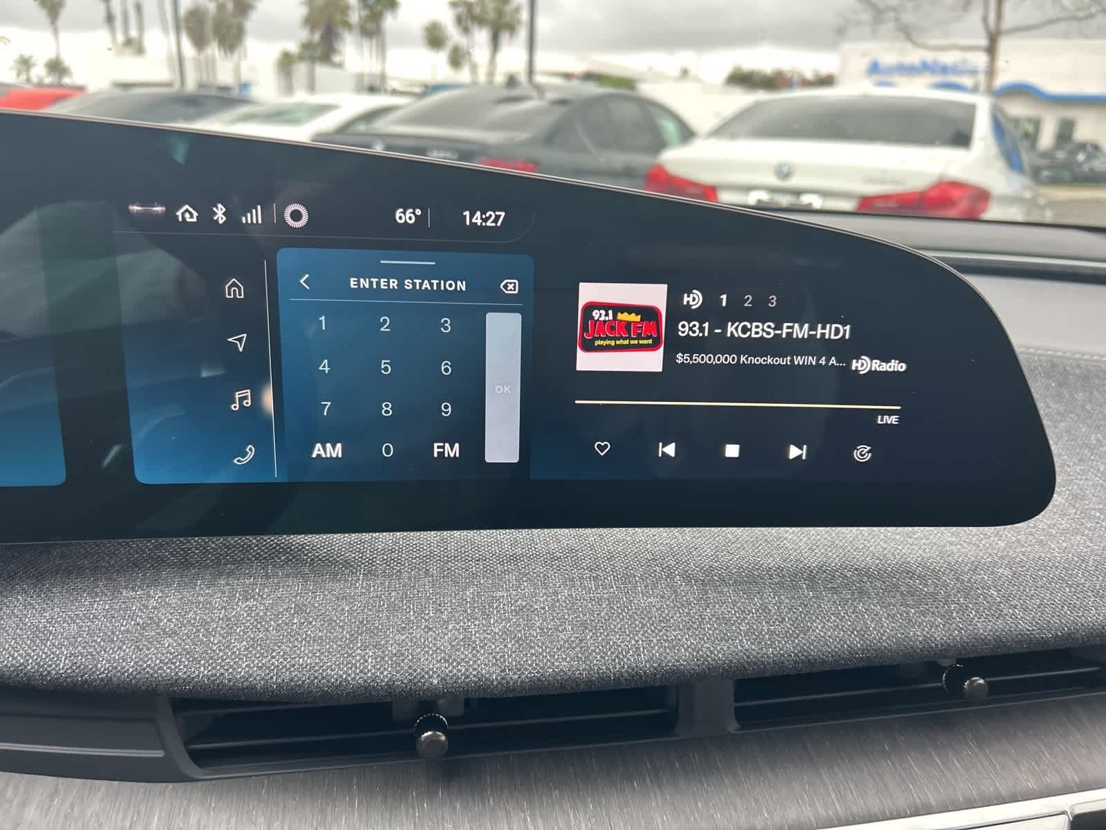 Thumbnail: 2024 Lucid Air - 32