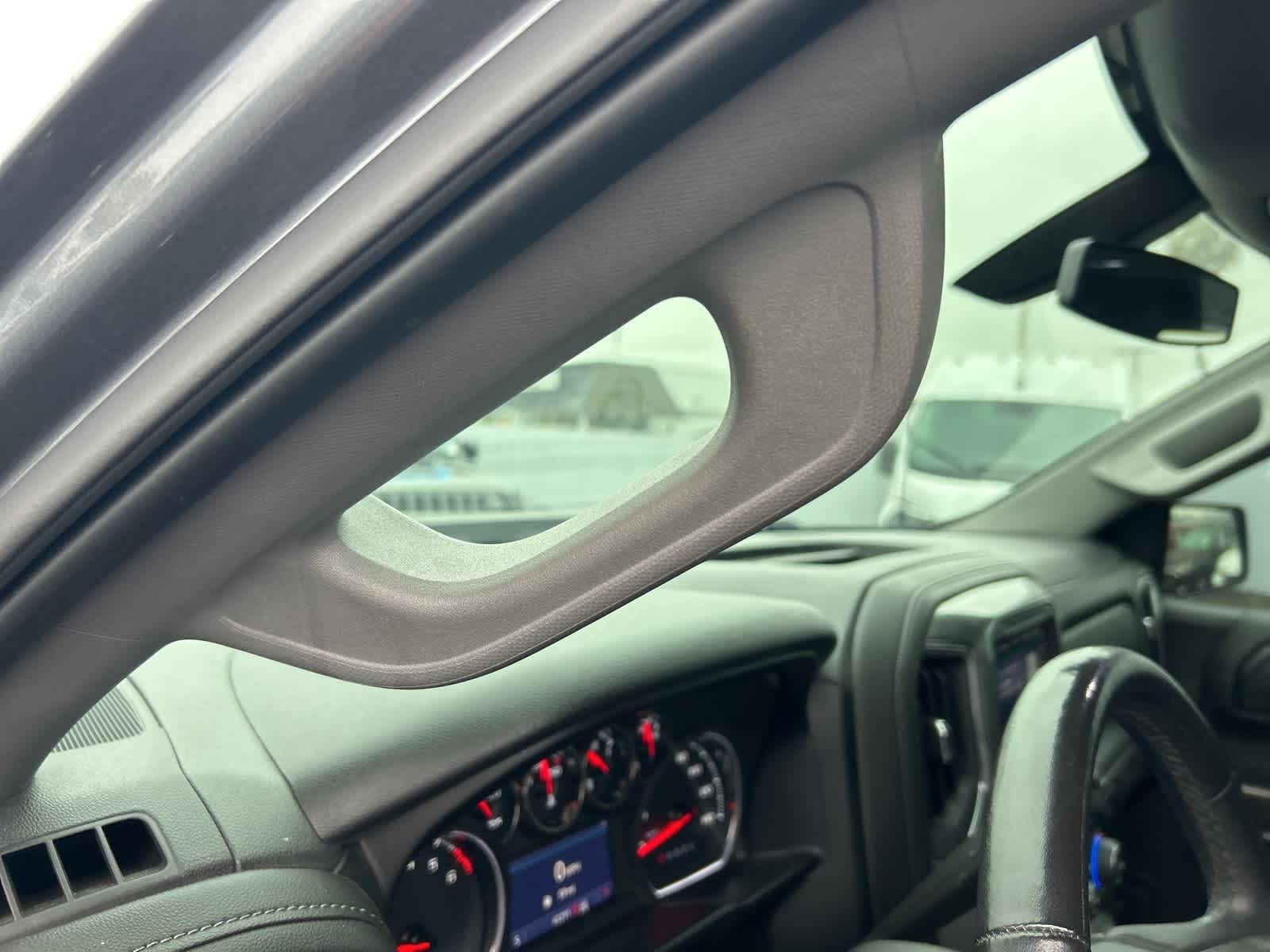 Thumbnail: 2020 Chevrolet Silverado 1500 - 29