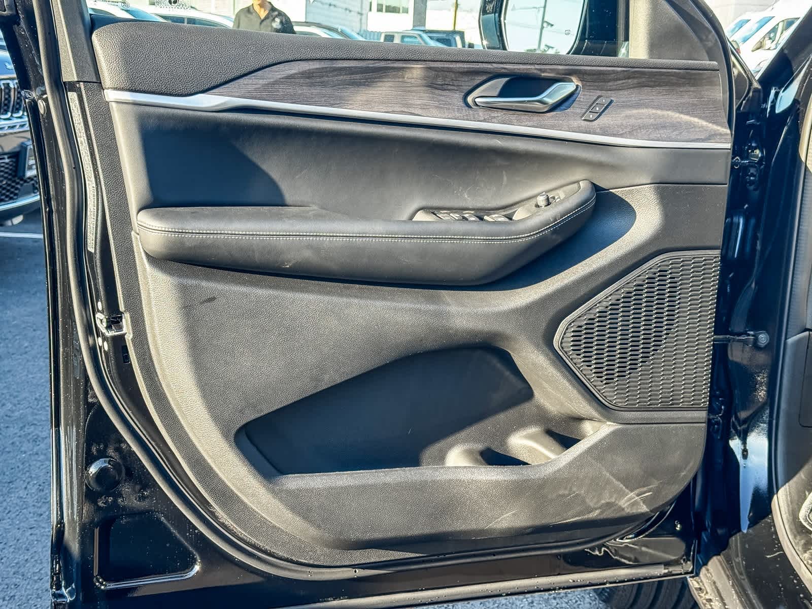 Thumbnail: 2025 Jeep Grand Cherokee - 20