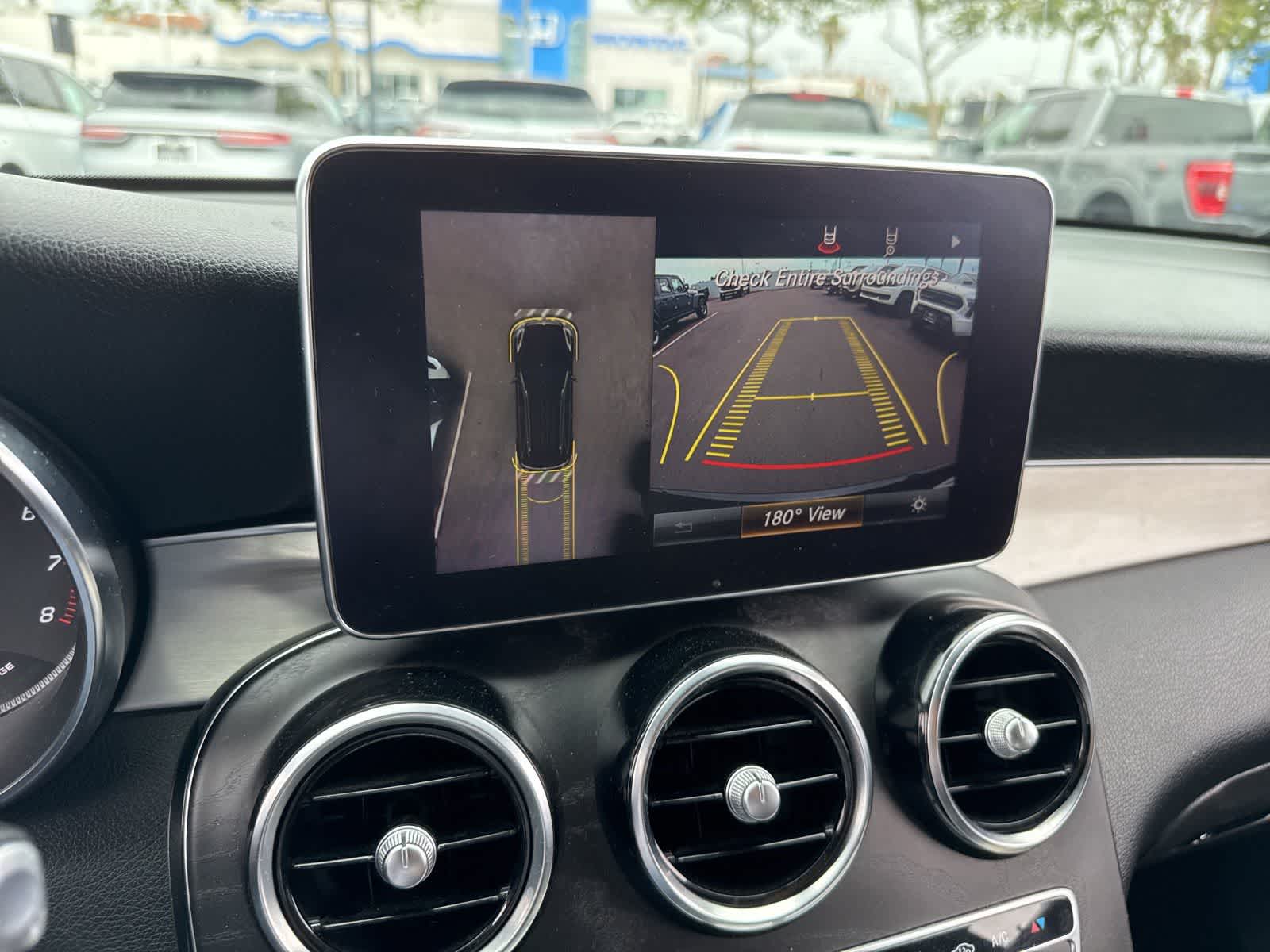 Thumbnail: 2019 Mercedes-Benz GLC - 24