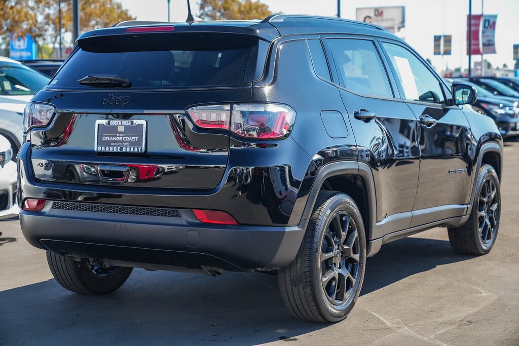 Used 2023 Jeep Compass Latitude SUV