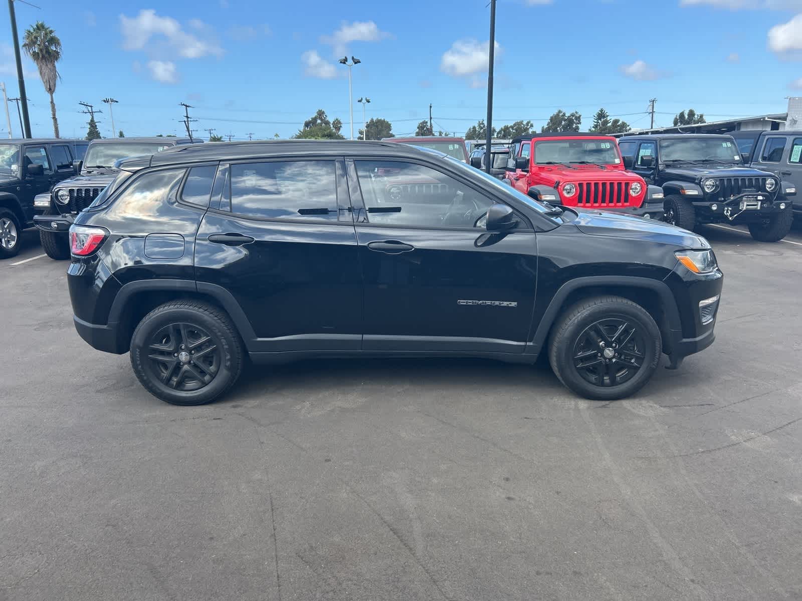 Thumbnail: 2018 Jeep Compass - 6