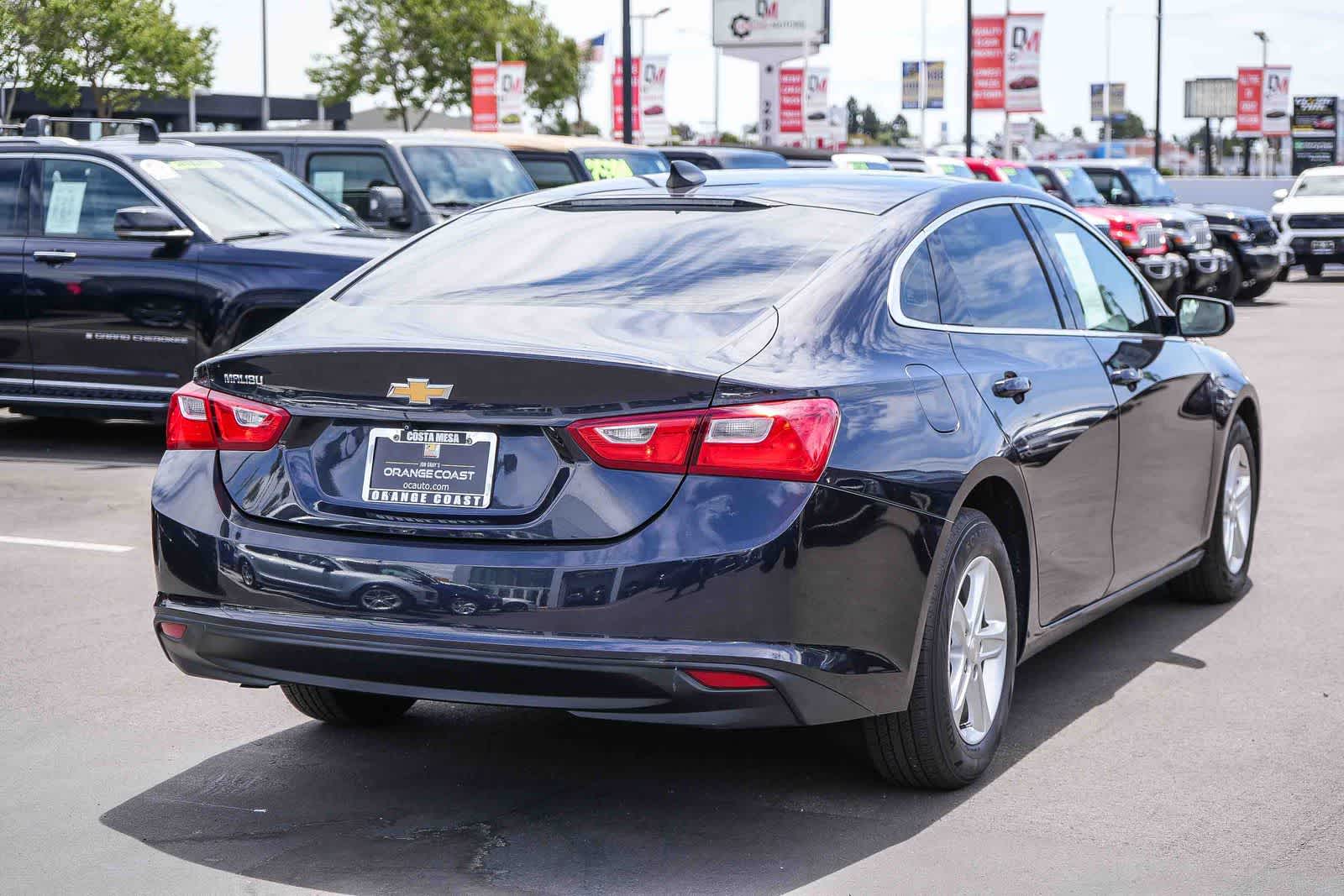 Thumbnail: 2023 Chevrolet Malibu - 6