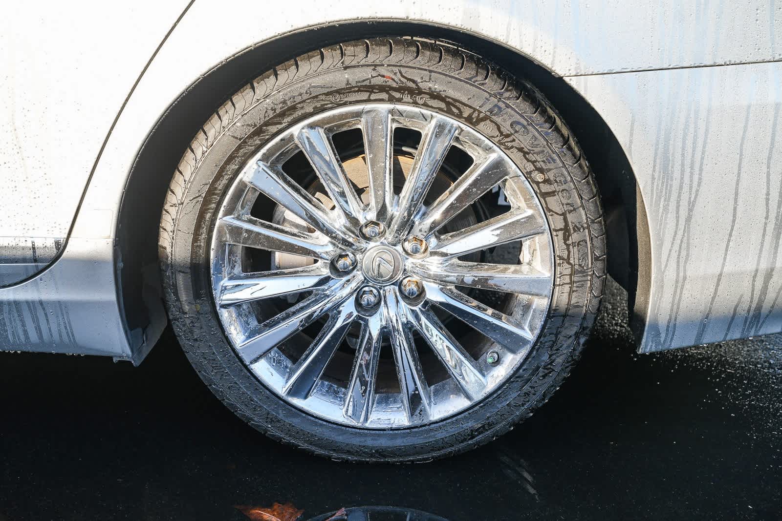 Thumbnail: 2013 Lexus LS - 10