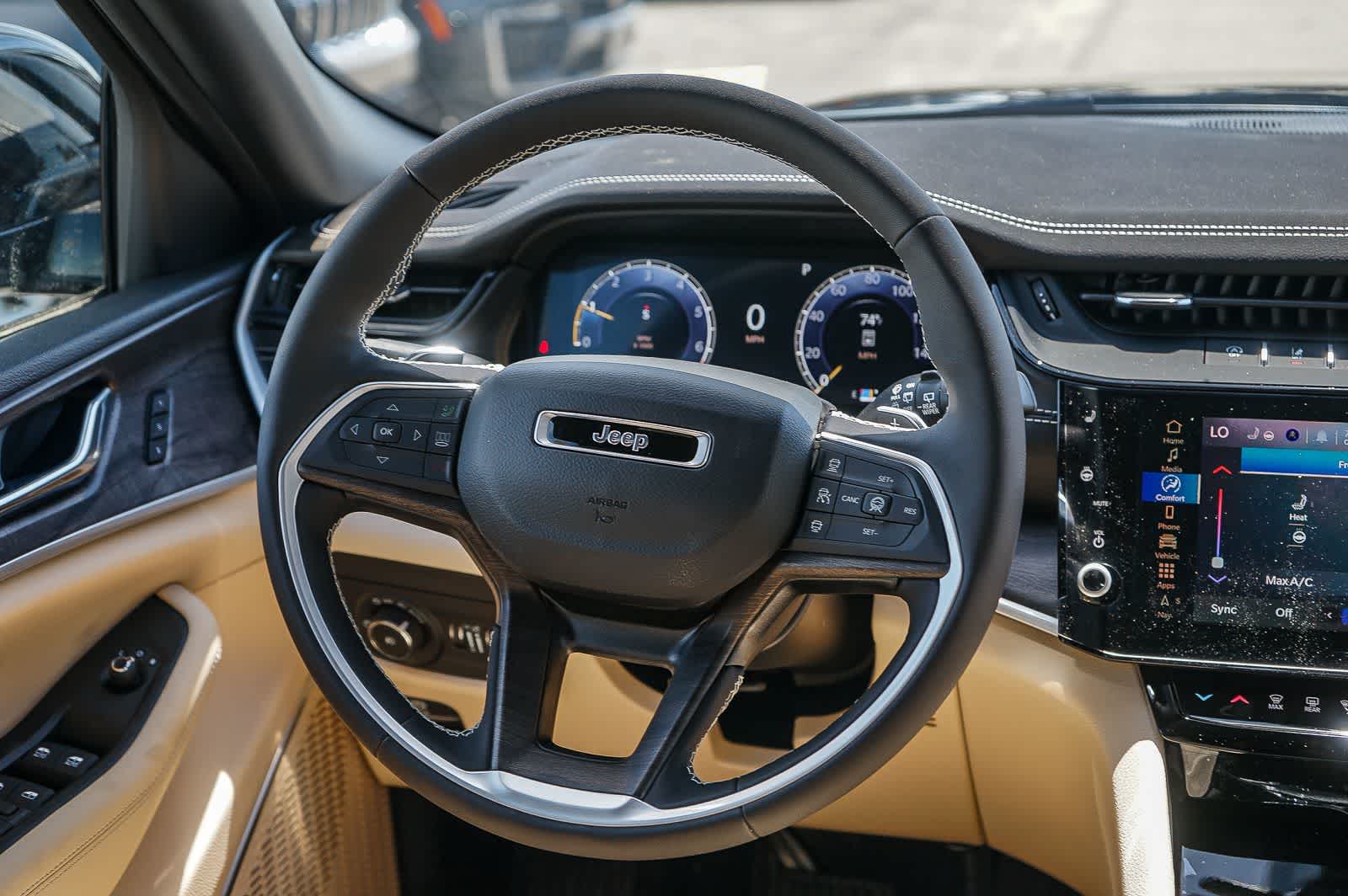 Thumbnail: 2026 Jeep Grand Cherokee L - 16