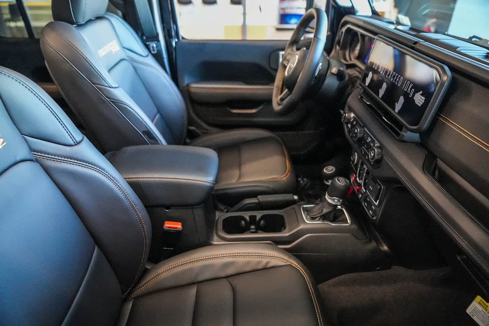 Thumbnail: 2025 Jeep Wrangler - 15