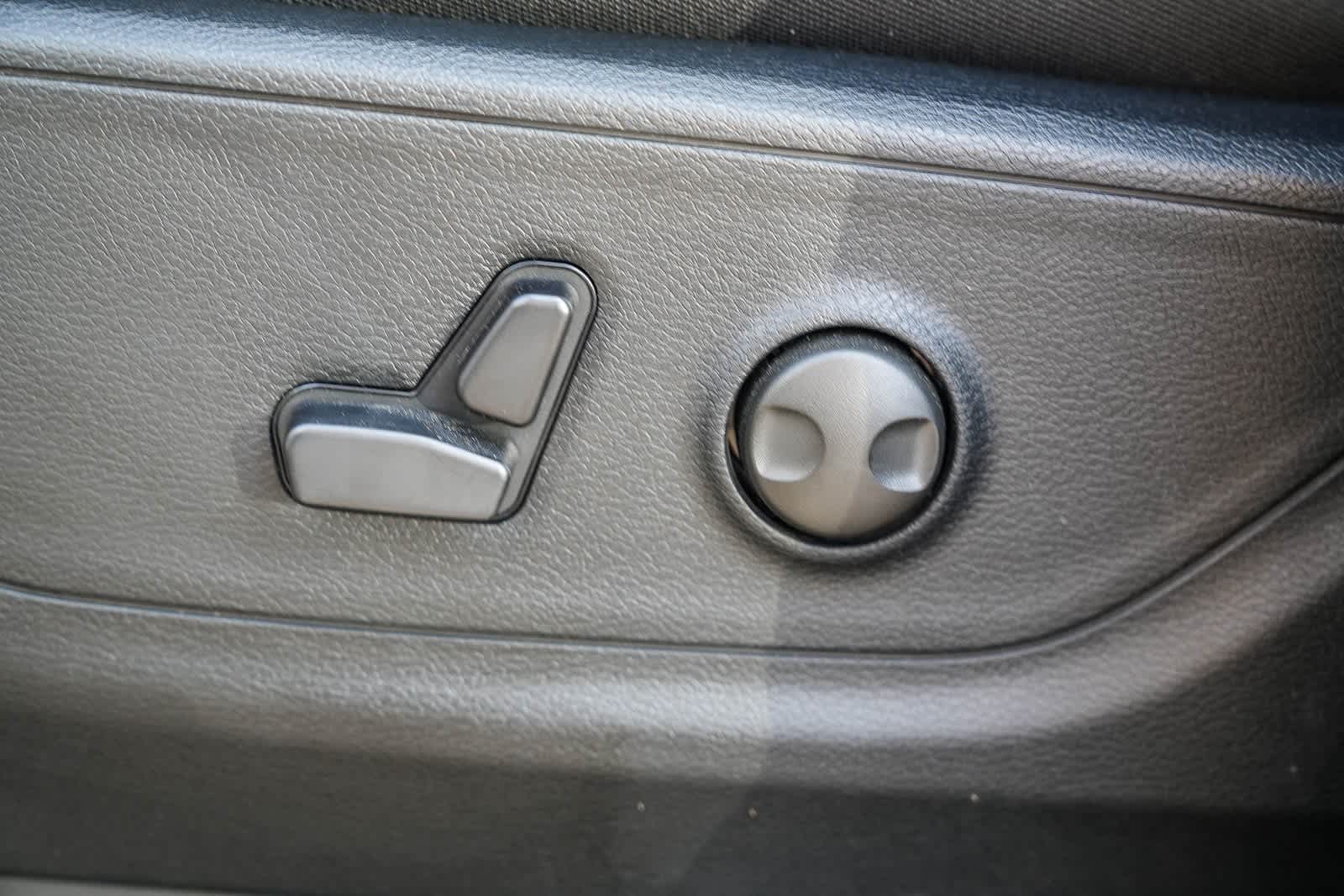 Thumbnail: 2026 RAM 1500 - 22