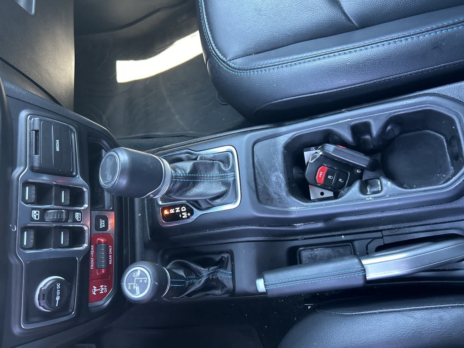 Thumbnail: 2022 Jeep Wrangler - 44