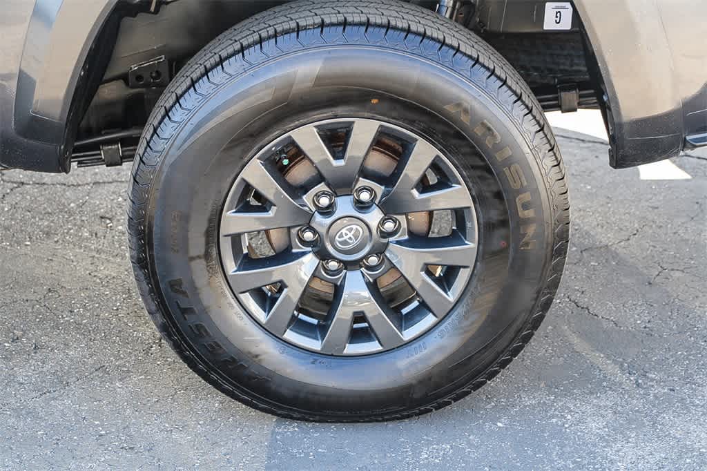 2021 Toyota Tacoma SR5 10