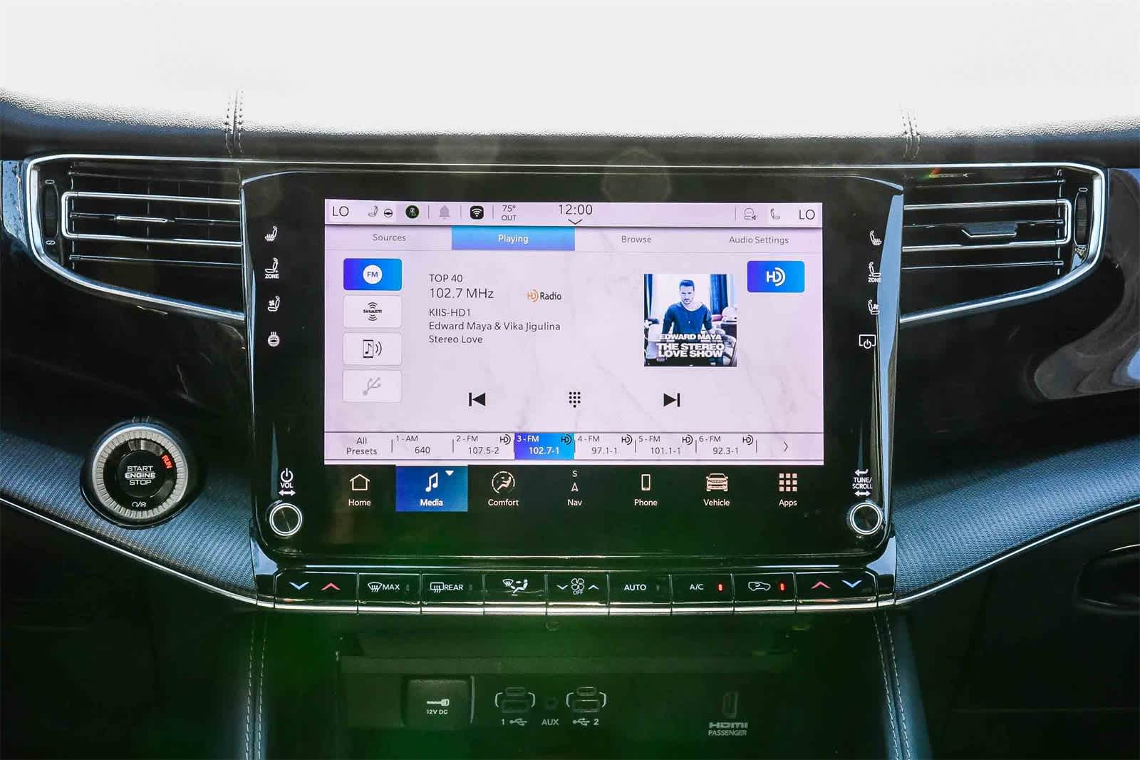 Thumbnail: 2024 Jeep Grand Wagoneer L - 13