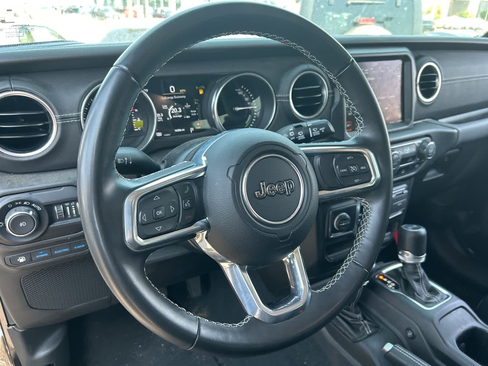 Thumbnail: 2022 Jeep Wrangler - 40