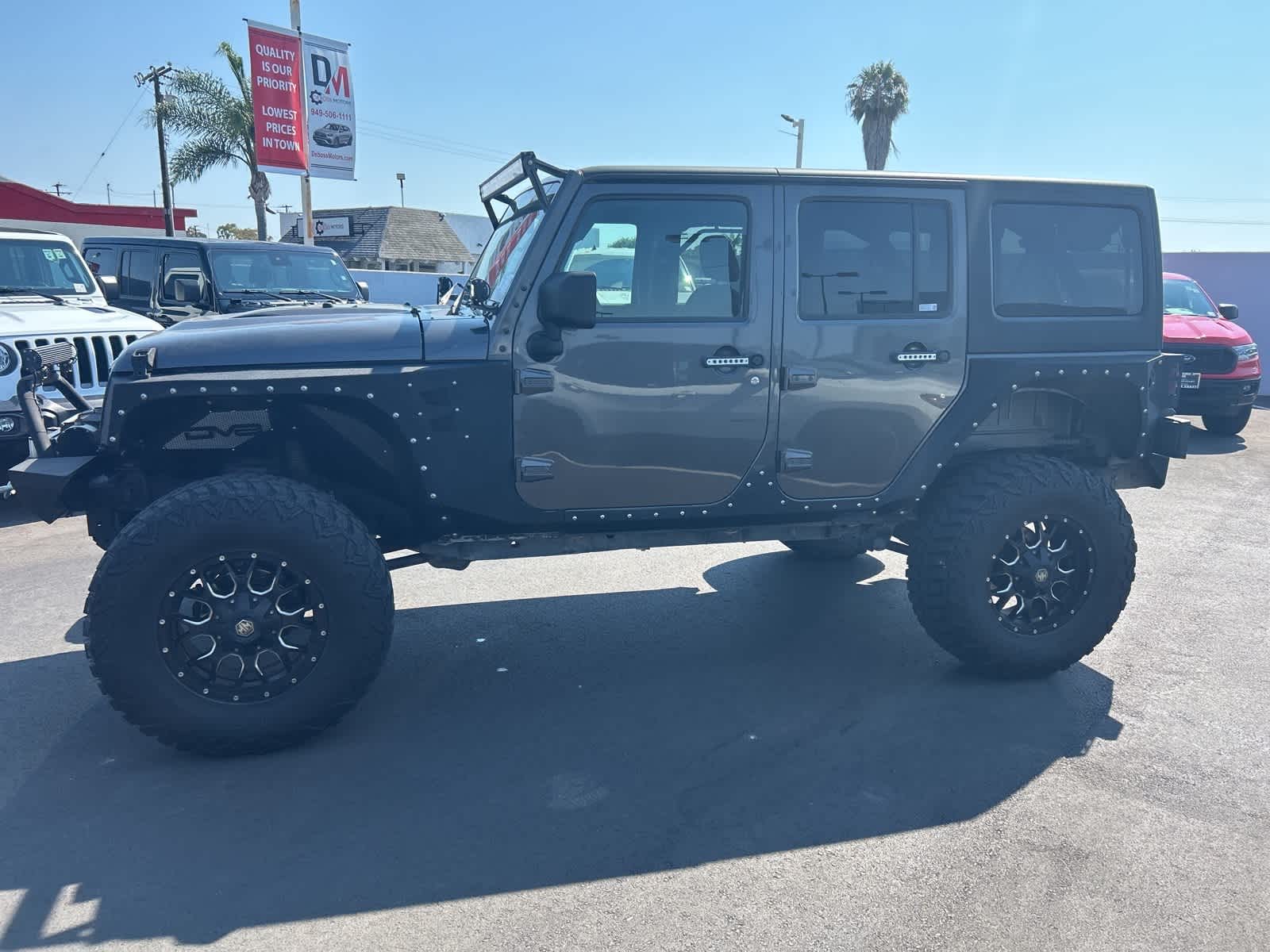 Thumbnail: 2017 Jeep Wrangler - 3