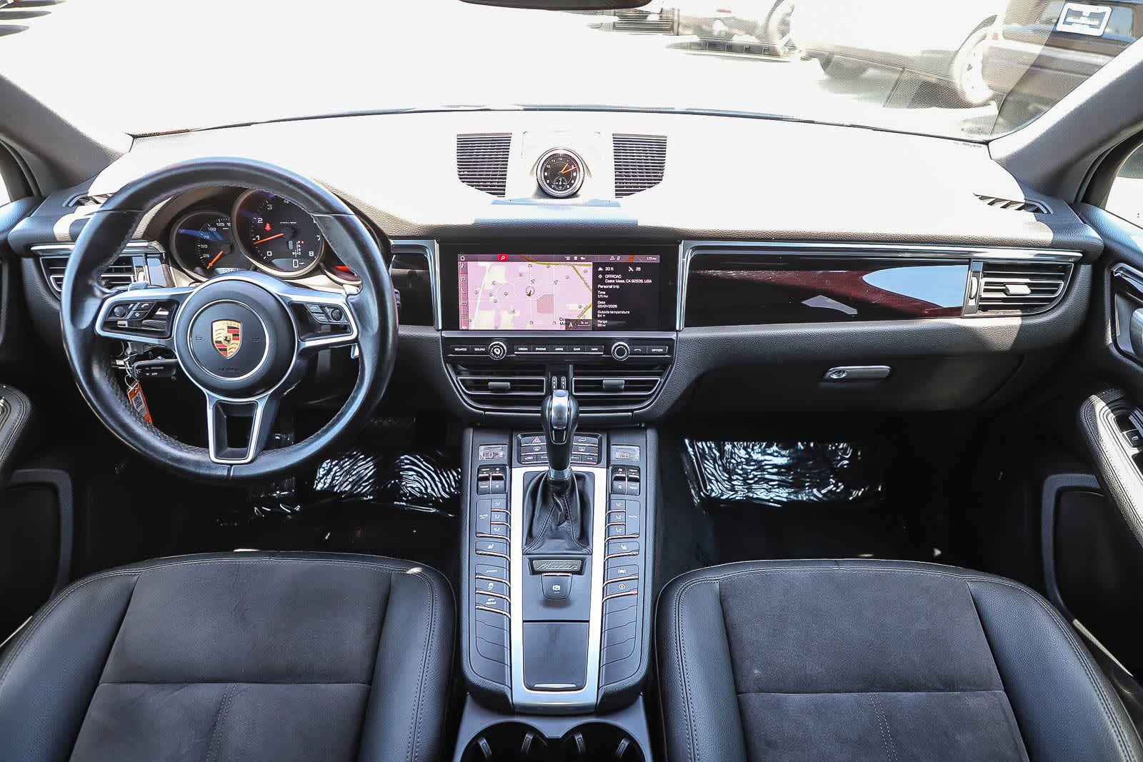 Thumbnail: 2020 Porsche Macan - 12