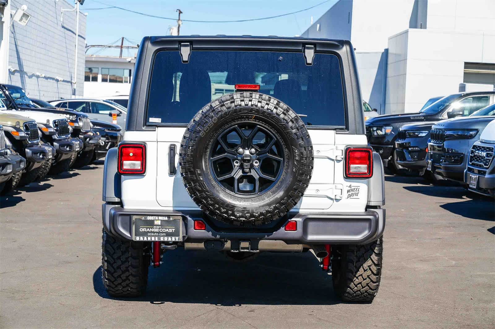 Thumbnail: 2026 Jeep Wrangler - 5