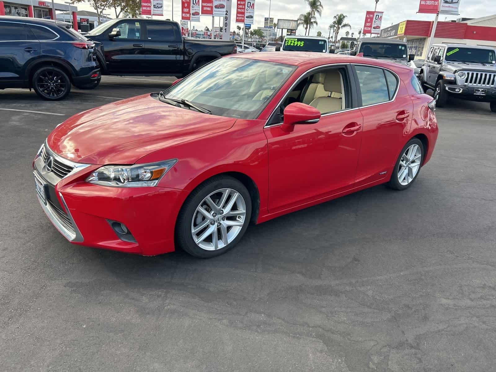 Thumbnail: 2016 Lexus CT - 2
