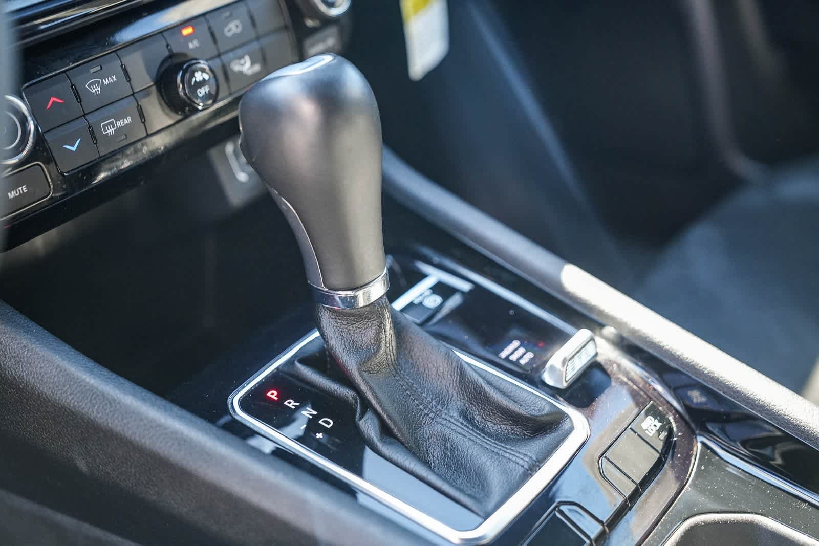 Thumbnail: 2023 Jeep Compass - 16