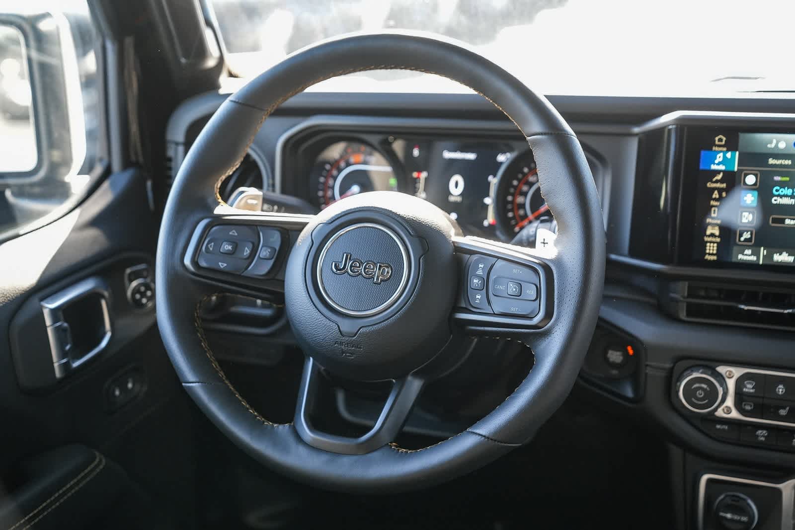 Thumbnail: 2025 Jeep Wrangler - 16